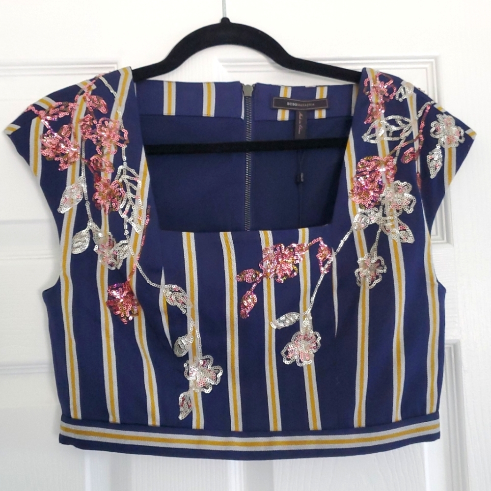 NWT BCBG MaxAzaria Crop Top